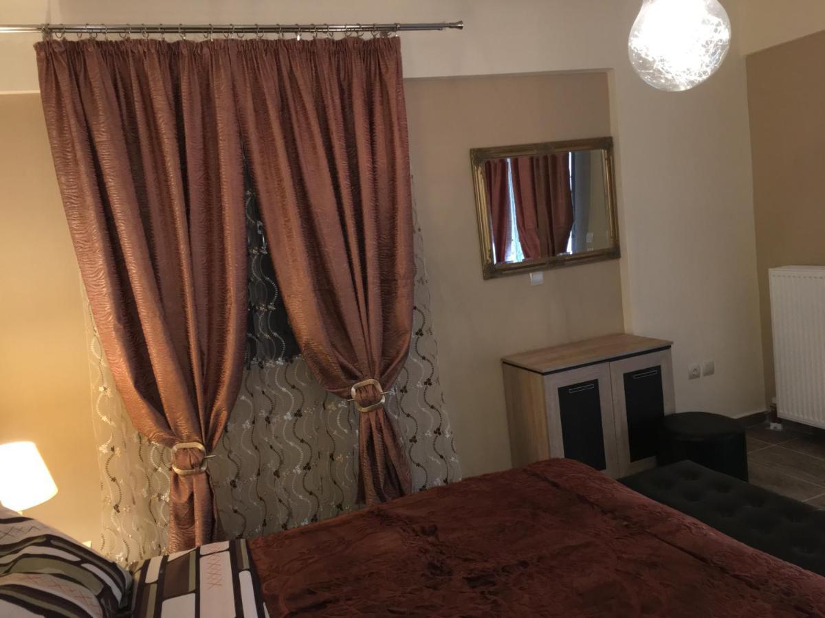 Aparthotel Archontiko Kirfis In Desfina Esterno foto